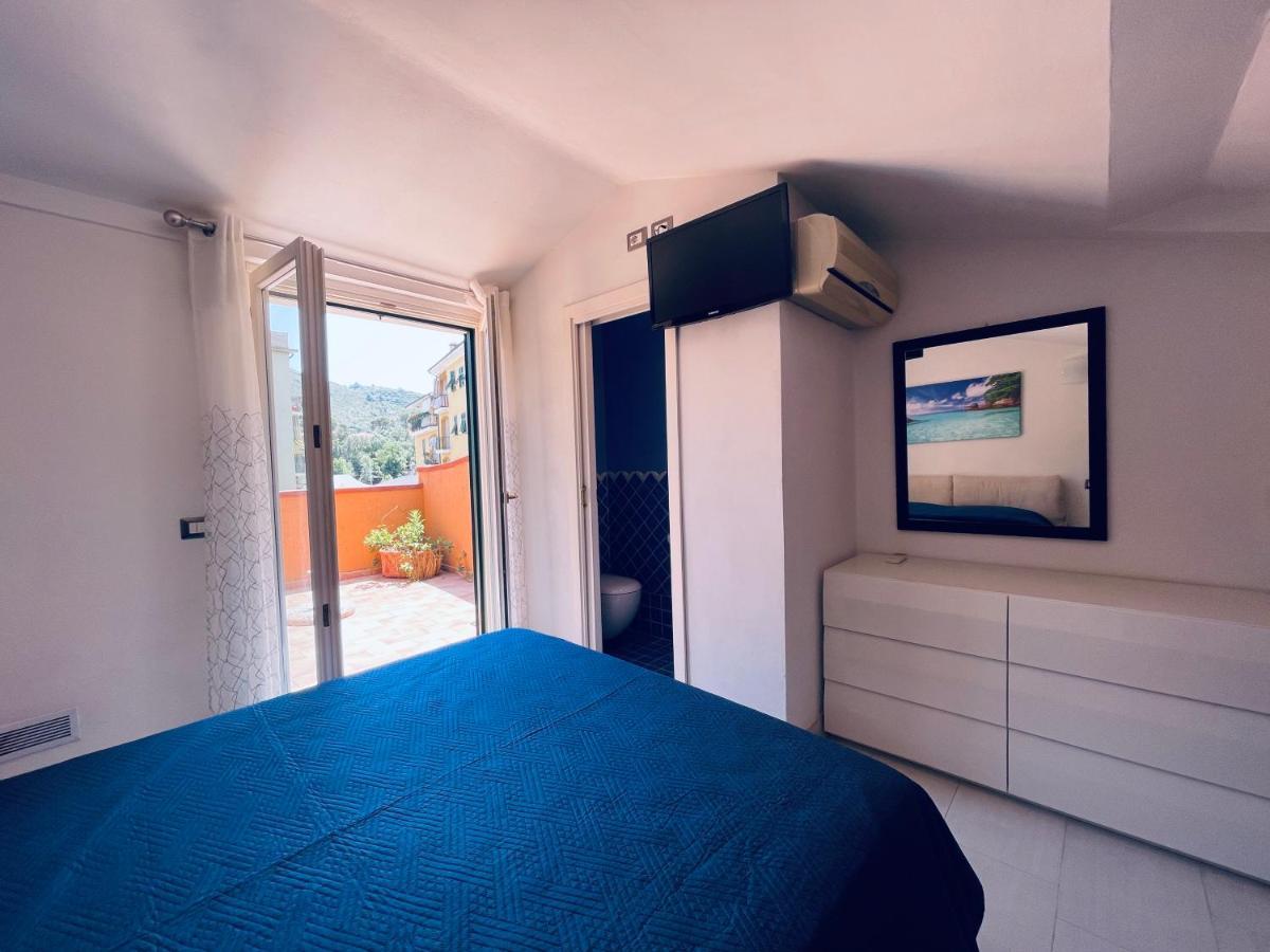 Molly Apartment Porto Santo Stefano  Ngoại thất bức ảnh